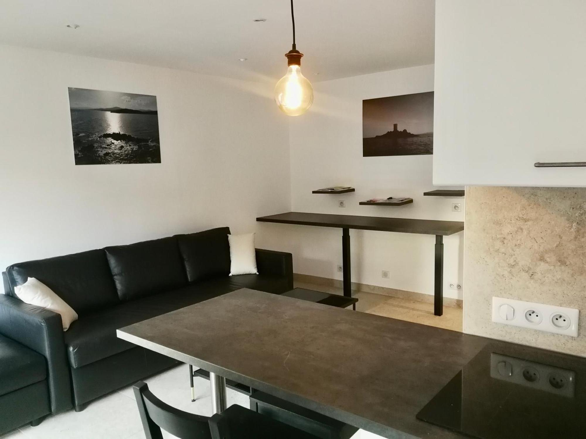 Grand Studio Standing Avec Terrasse Et Parking Sainte-Maxime Dış mekan fotoğraf