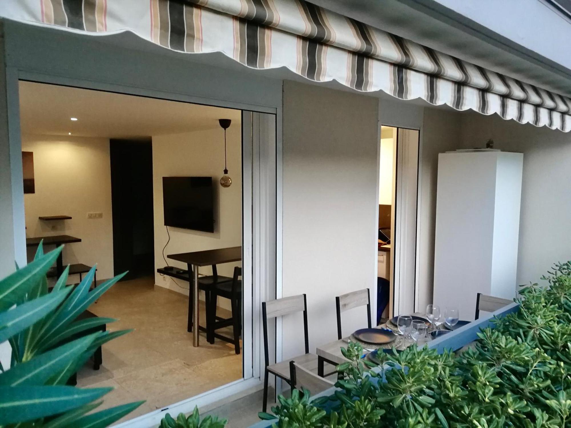 Grand Studio Standing Avec Terrasse Et Parking Sainte-Maxime Dış mekan fotoğraf