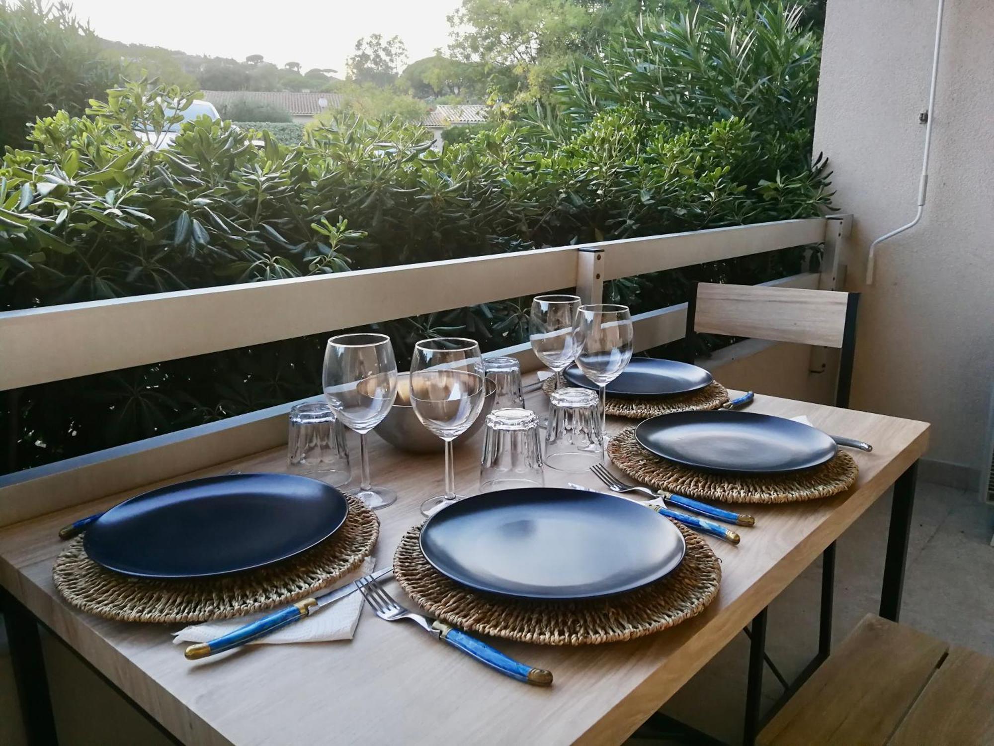 Grand Studio Standing Avec Terrasse Et Parking Sainte-Maxime Dış mekan fotoğraf